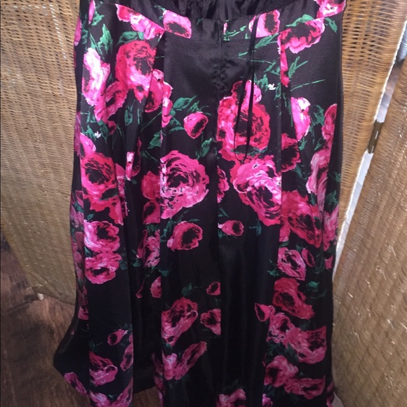 Floral Ball Gown / Prom Dress - Picture 5 of 5